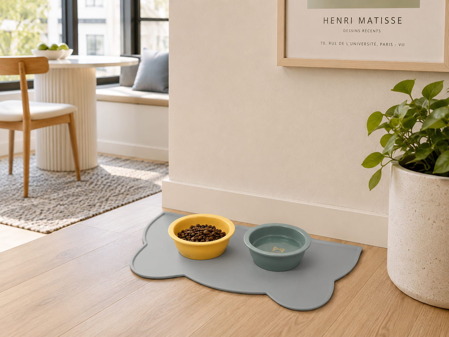 ChowCatch Pet Feeding Mat — Non-Slip, Raised Edge, Easy Clean